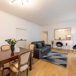 https://milan-royal-suites-centro-cadorna.it-lombardy.com