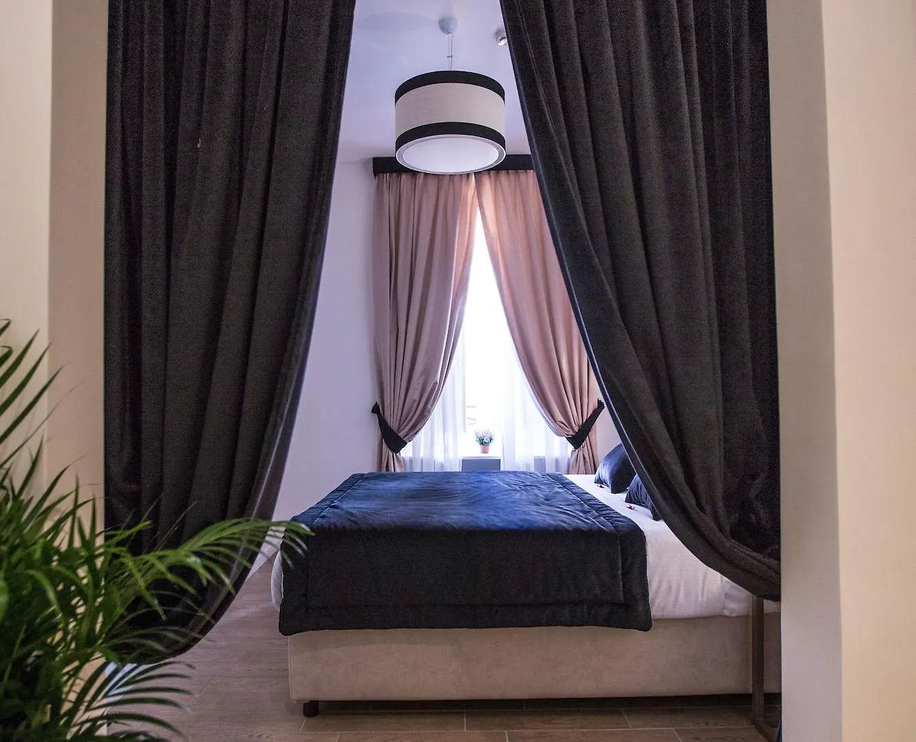 Chic & Town Luxury Rooms Rom Bed & Breakfast