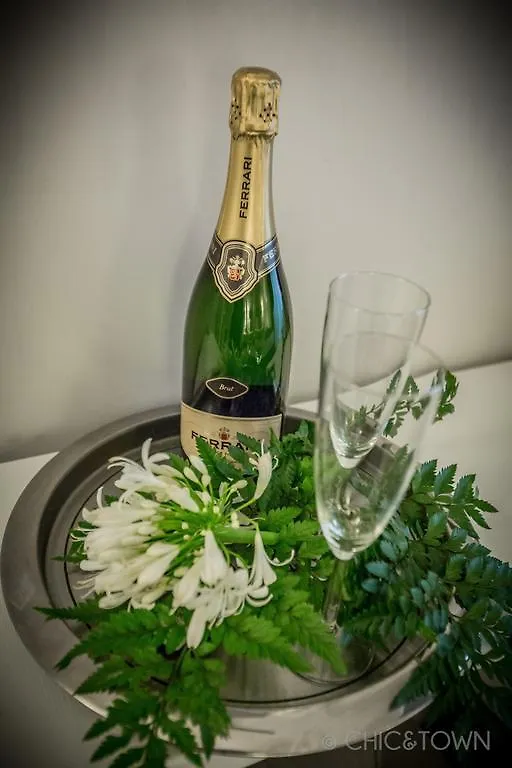 ** Bed & Breakfast Chic & Town Luxury Rooms Rom Italien